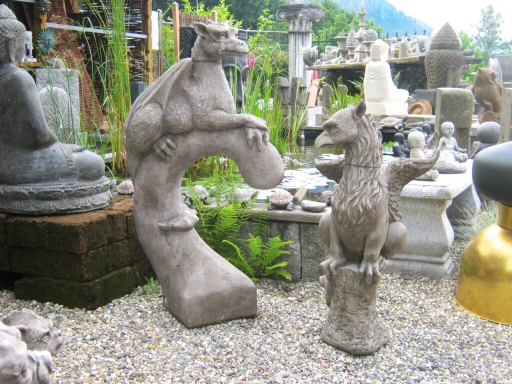 Erstaunlich Steinfiguren Garten Gebraucht Bild
