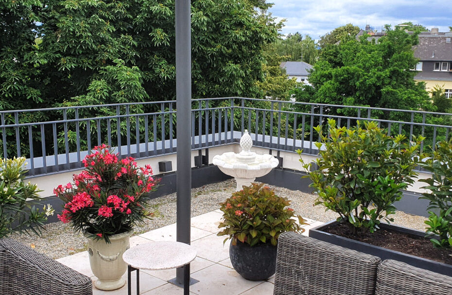Dachterrasse mit Springbrunnen